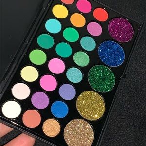 Neon Eyeshadow Pallet